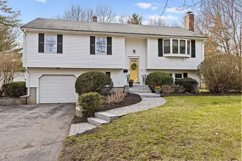 Exterior - 19 Presidents Rd, Hingham, MA 02043 photo 9 of 9