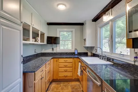 232 Randall Rd, Berlin, MA 01503 photo 14