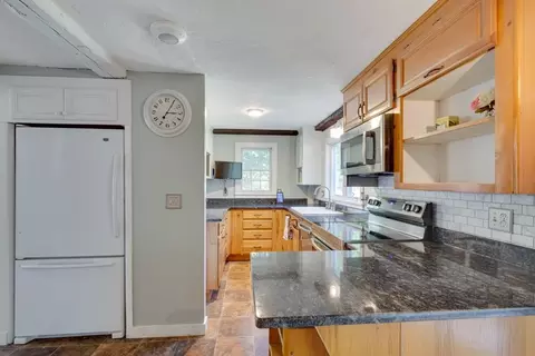 232 Randall Rd, Berlin, MA 01503 photo 13