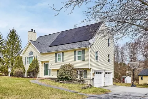 10 Merrimac Dr, Pepperell, MA 01463