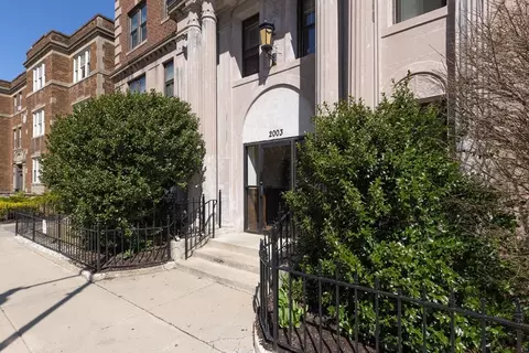 2003 Commonwealth Ave #2003-3, Boston, MA 02135
