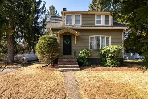 Exterior - 501 Spring St, Hanson, MA 02341 photo 2 of 11