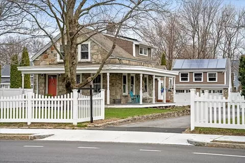 383 Burncoat St, Worcester, MA 01606