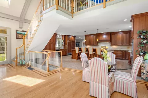 80 Loring Rd, Weston, MA 02493 photo 10