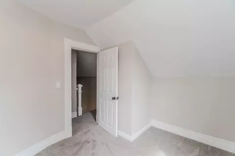 9 Ladd St, Springfield, MA 01109 photo 17
