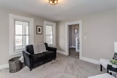 9 Ladd St, Springfield, MA 01109 photo 6