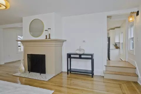 56 Colonial Ave, Springfield, MA 01109 photo 9