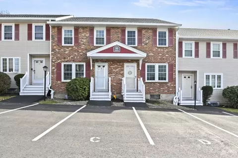 55 Fox Meadow Rd #D, Leominster, MA 01453