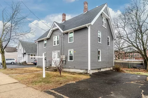 138-140 East St, Ludlow, MA 01056