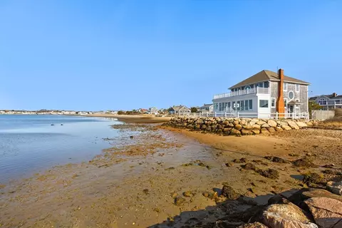 4 Glenwood St, Yarmouth, MA 02673
