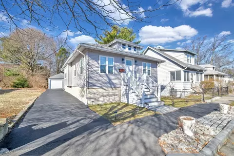9 Canton Rd, Quincy, MA 02171