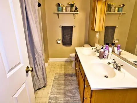 Bath - 5055 N Main St #2, Fall River, MA 02720 photo 2 of 3
