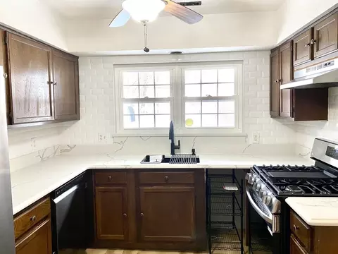 915 Edgebrook Dr #915, Boylston, MA 01505
