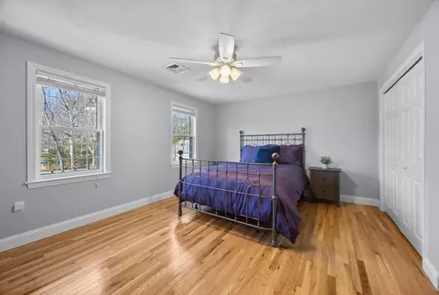 Bedroom - 9 Bog River Bnd, Mashpee, MA 02649 photo 5 of 6