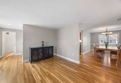 Entry Way - 9 Bog River Bnd, Mashpee, MA 02649 photo 1 of 3