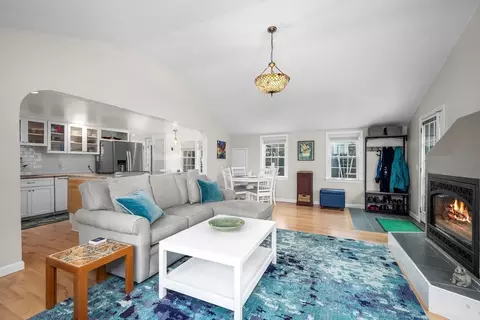 9 Pine Tree Dr, Barnstable, MA 02632 photo 5