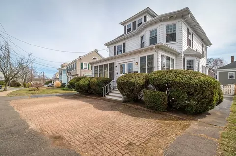 12 Savoy Rd, Salem, MA 01970