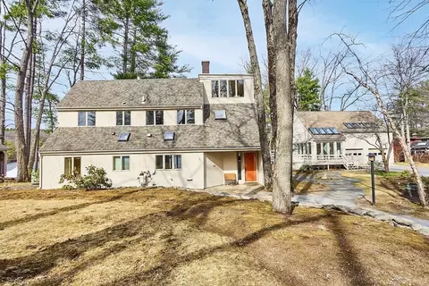 101 Horizon Island Rd, Lunenburg, MA 01462
