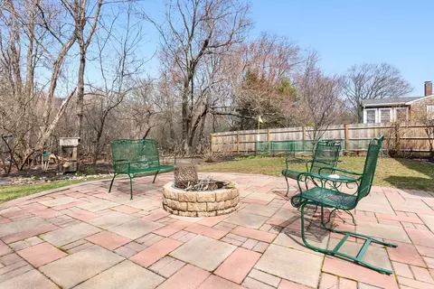 34 Longmeadow Rd, Beverly, MA 01915 photo 17