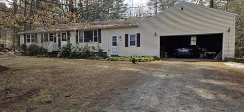 305 Brooker Hill Rd, Becket, MA 01223