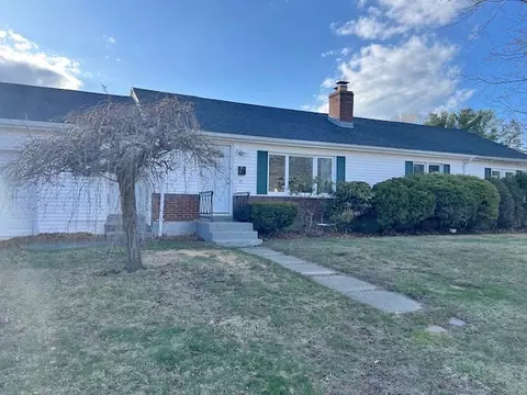 Exterior - 17 Thornton Rd, Worcester, MA 01606 photo 2 of 2