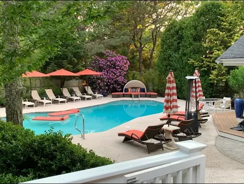 203 Willowbend, Mashpee, MA 02649