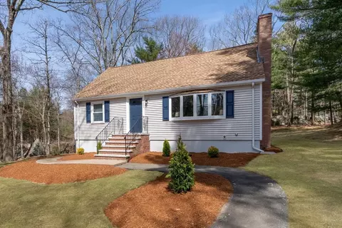 264 York St, Canton, MA 02021 photo 2