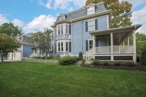131 Sumner St, Newton, MA 02459