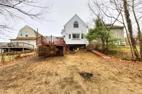 Exterior - 4 Commonwealth Ave, Worcester, MA 01604 photo 5 of 8