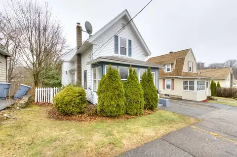 Exterior - 4 Commonwealth Ave, Worcester, MA 01604 photo 4 of 8