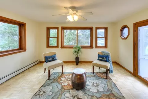 Living - 4 Commonwealth Ave, Worcester, MA 01604 photo 2 of 2