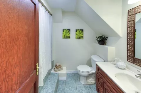 Bath - 4 Commonwealth Ave, Worcester, MA 01604 photo 2 of 2