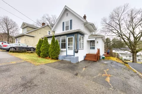 Exterior - 4 Commonwealth Ave, Worcester, MA 01604 photo 2 of 8