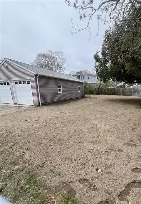Exterior - 3 Maple St, Bourne, MA 02532 photo 2 of 4