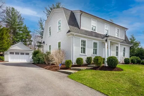 12 Bow St, Concord, MA 01742