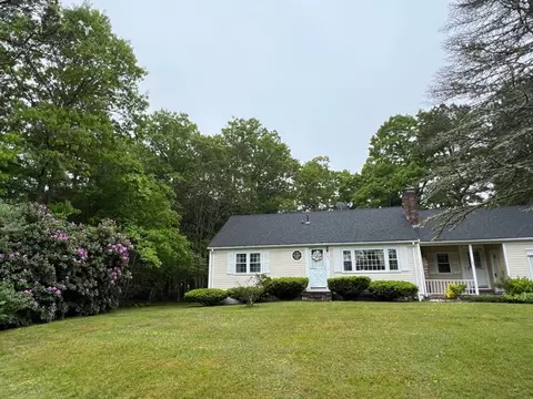 95 Anchor Ln, Cotuit, MA 02635 photo 2