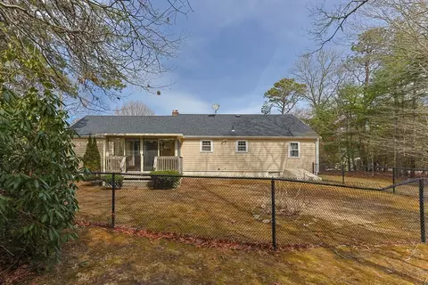 95 Anchor Ln, Cotuit, MA 02635 photo 38