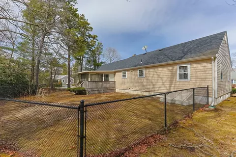95 Anchor Ln, Cotuit, MA 02635 photo 37