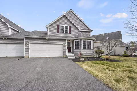 4 Moosehorn Hill Cir #4, Hubbardston, MA 01452