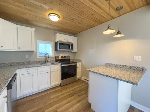 511 Bank St, Fall River, MA 02720 photo 21