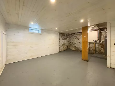 511 Bank St, Fall River, MA 02720 photo 22