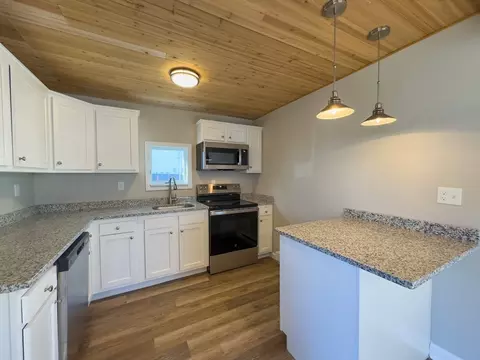 511 Bank St, Fall River, MA 02720 photo 6