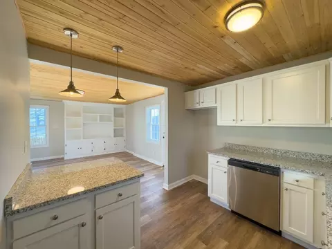 511 Bank St, Fall River, MA 02720 photo 5