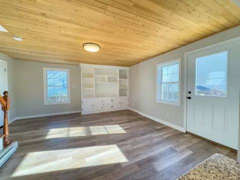 511 Bank St, Fall River, MA 02720 photo 8