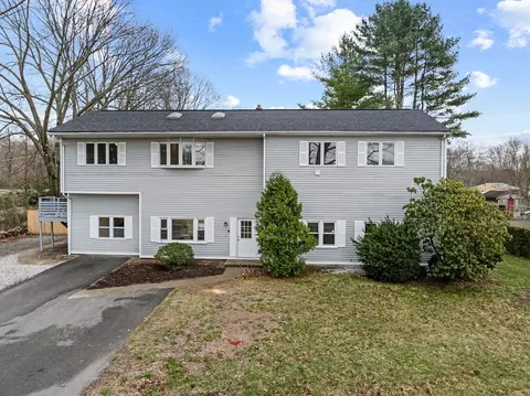 196 Bushee Rd, Swansea, MA 02777