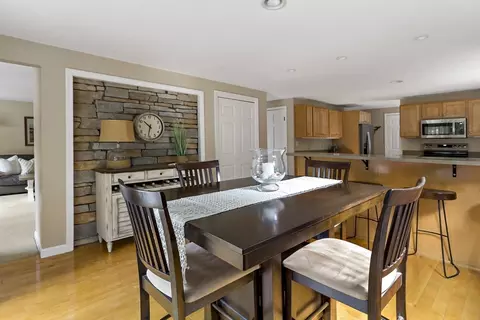21 Eldridge St, Bourne, MA 02532 photo 8