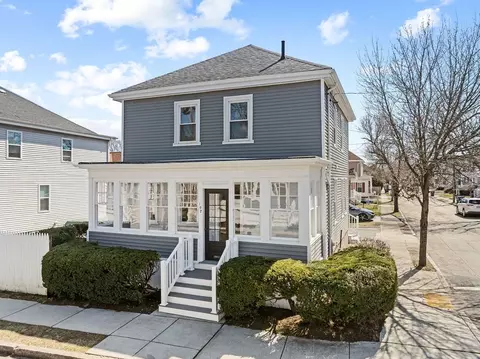 102 Mount Vernon St, New Bedford, MA 02740