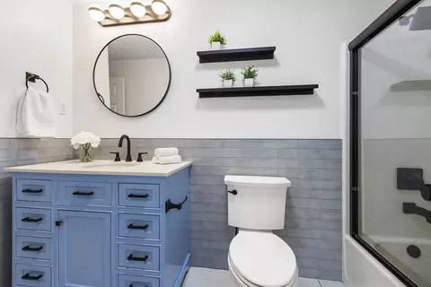 Bath - 16 Key St #16, Millis, MA 02054 photo 3 of 3