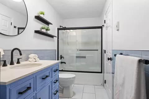 Bath - 16 Key St #16, Millis, MA 02054 photo 2 of 3
