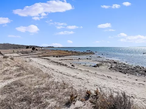 7 Silver Shell Beach Dr, Fairhaven, MA 02719 photo 5